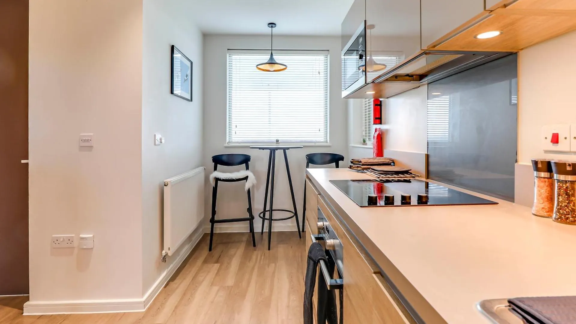 The Quarters - Pioneer Apartment London