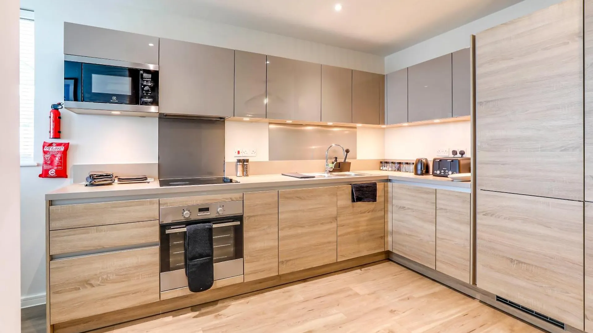 The Quarters - Pioneer Apartment London