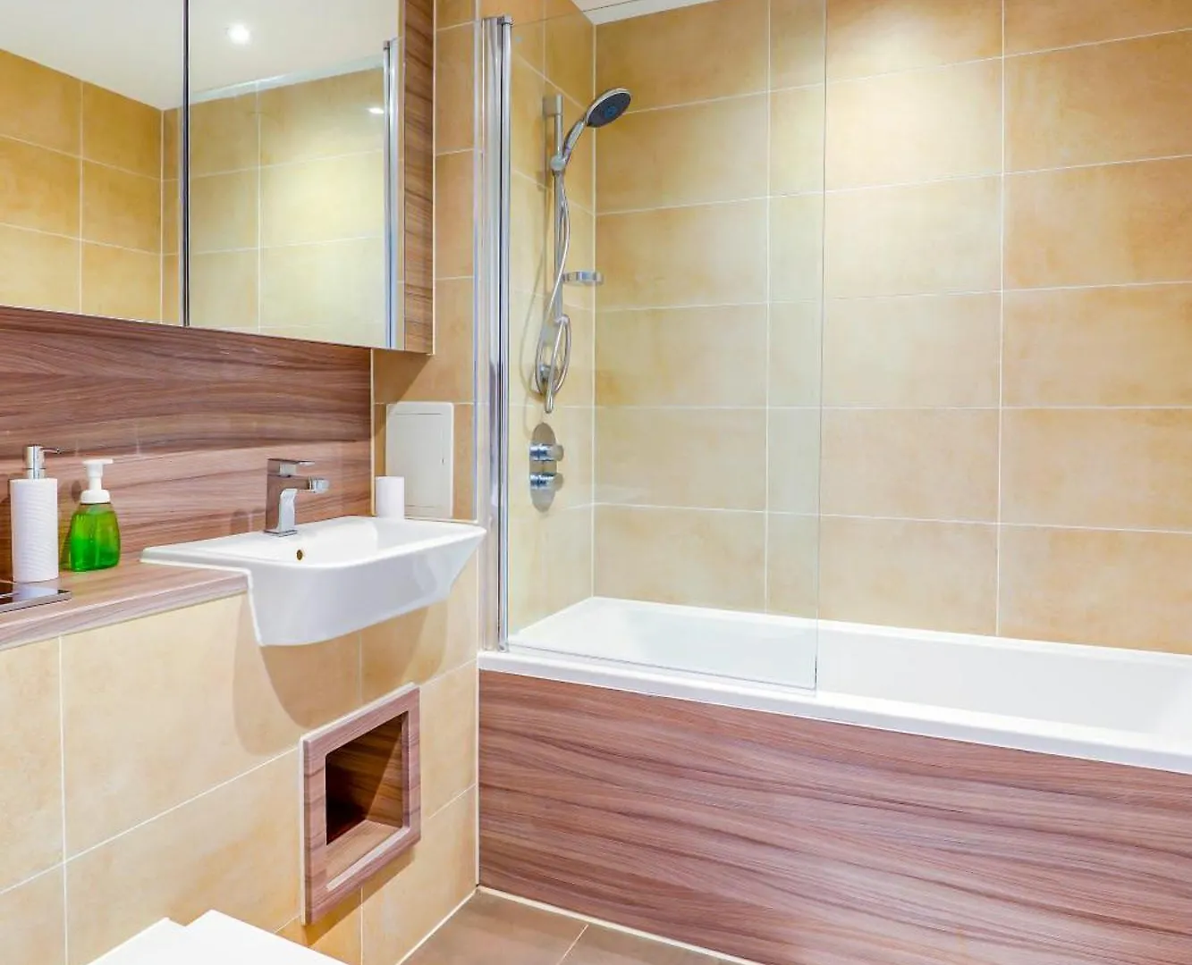 The Quarters - Pioneer Apartment London United Kingdom